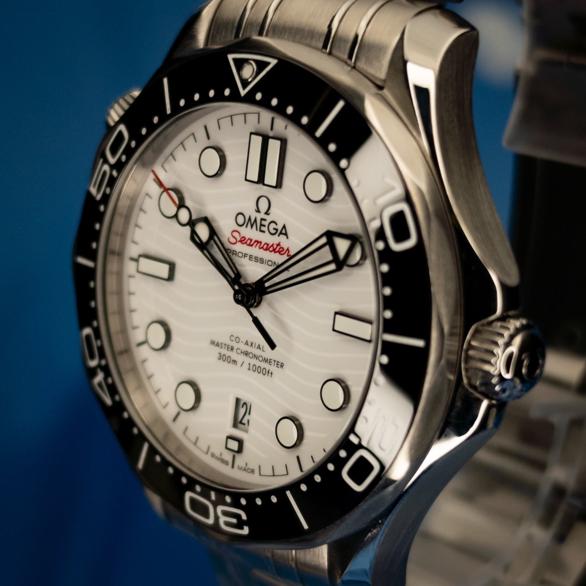 Omega SMP White Wave Steel 2025 (Ref. 210.30.42.20.04.001) — photo 4