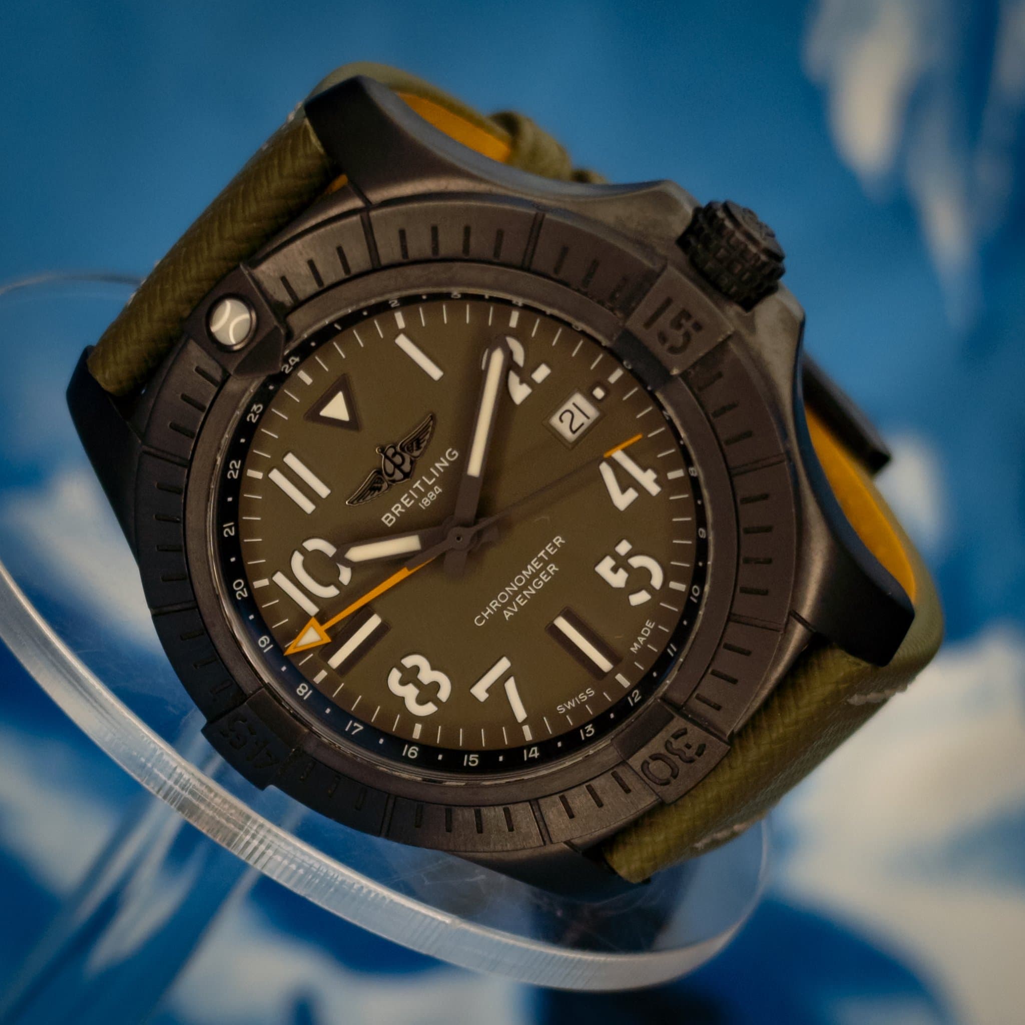 Breitling Avenger Automatic GMT 45 Night Mission LE 2000 (Ref. V323952A1L1X2) — photo 3