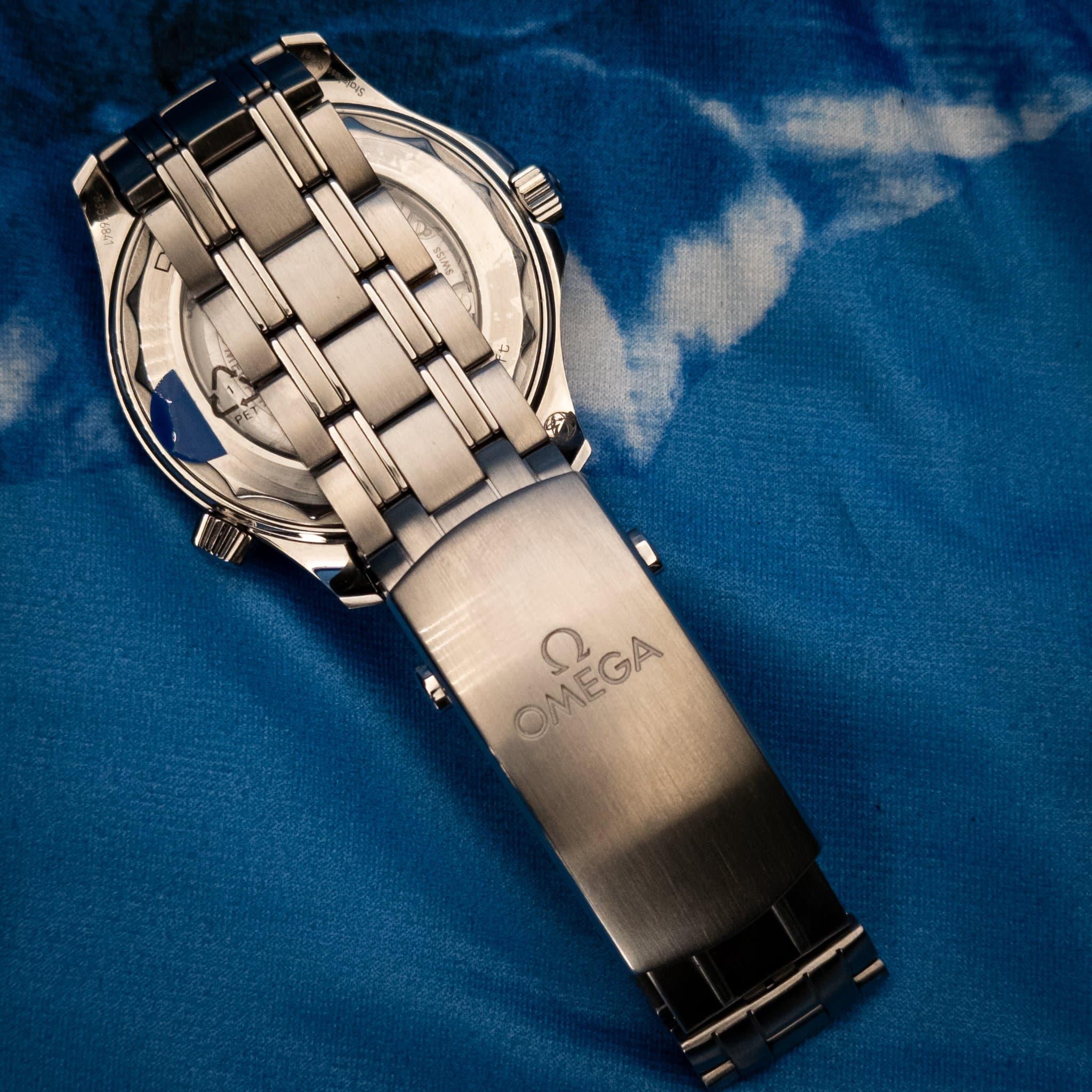 Omega SMP Blue Wave Steel 2025 (Ref. 210.30.42.20.03.001) — photo 12