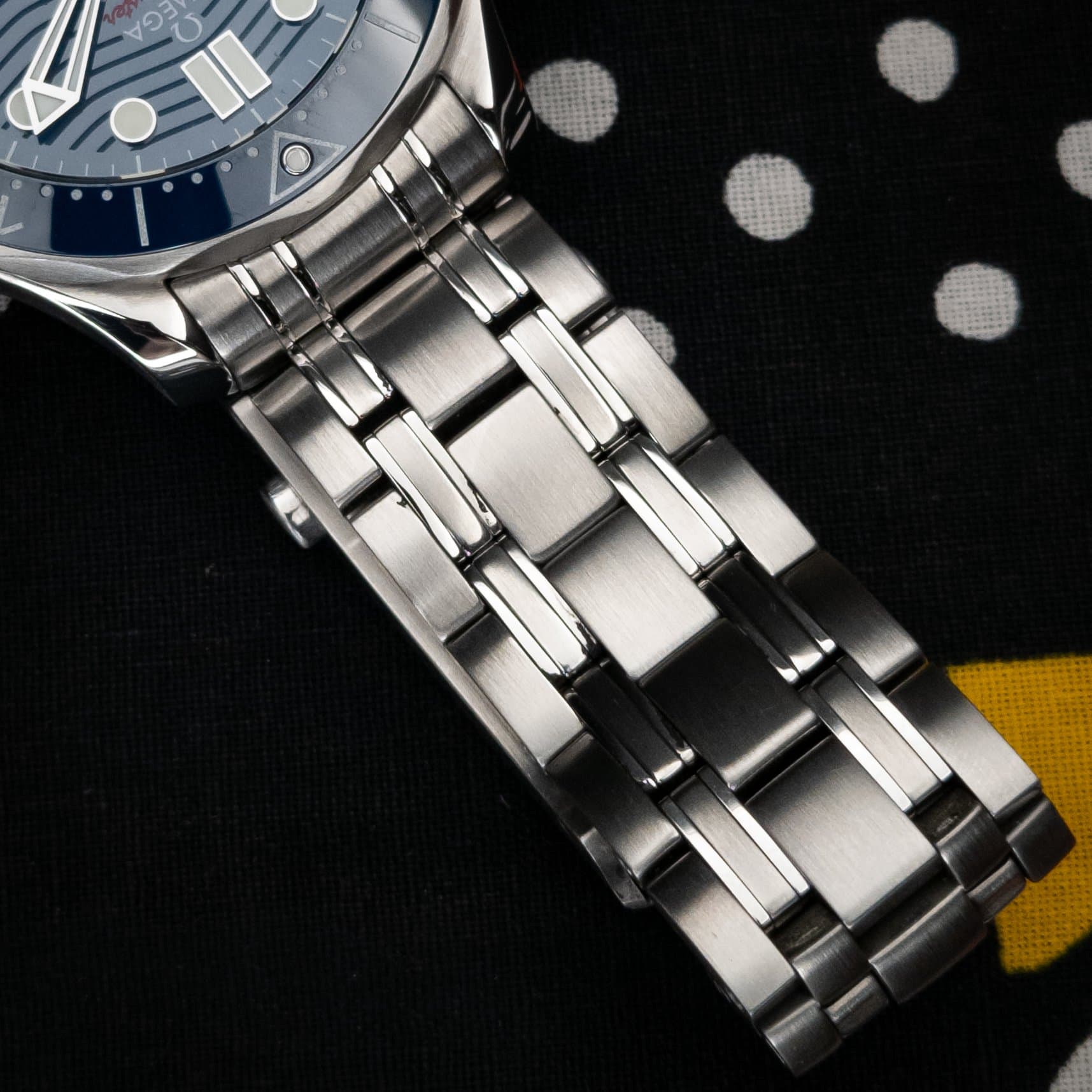 Omega SMP Blue Wave Steel 2025 (Ref. 210.30.42.20.03.001) — photo 8