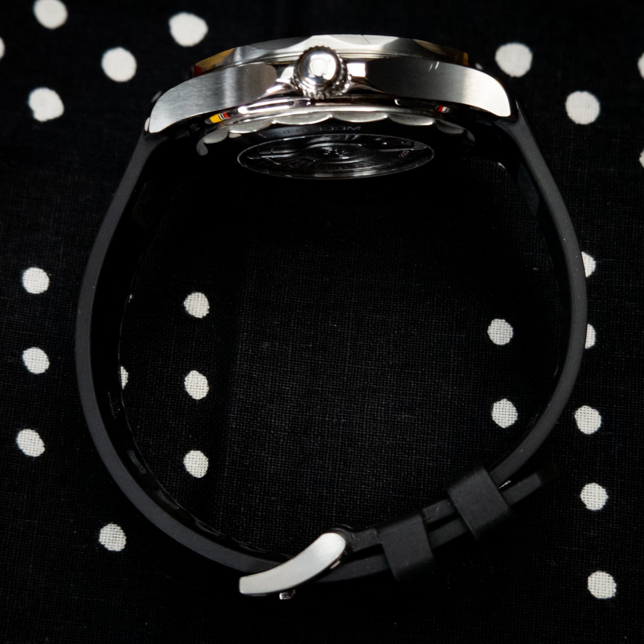 Omega SMP Black Wave Rub 2021 (Ref. 210.32.42.20.01.001) — photo 12