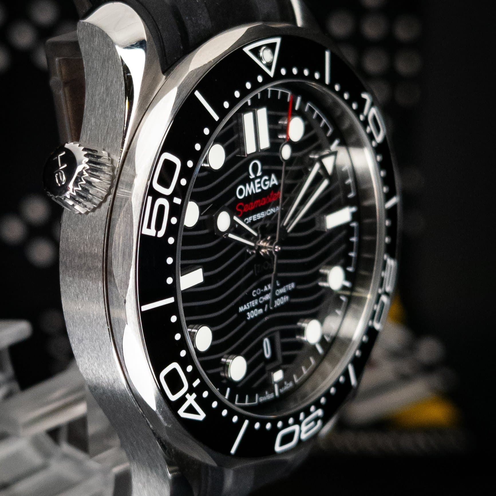 Omega SMP Black Wave Rub 2021 (Ref. 210.32.42.20.01.001) — photo 4