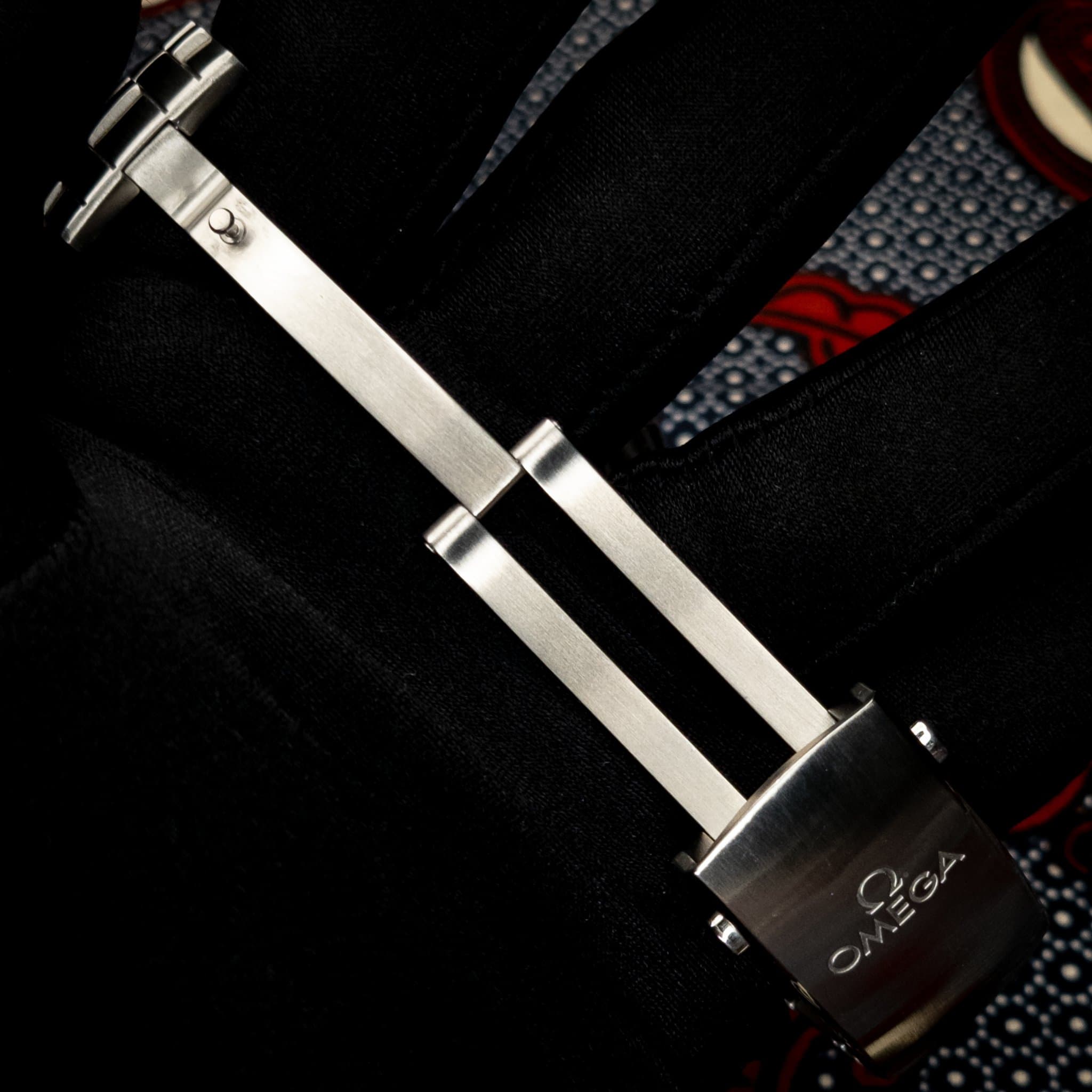 Omega SMP Gray Wave Steel 2023 (Ref. 210.30.42.20.06.001) — photo 10