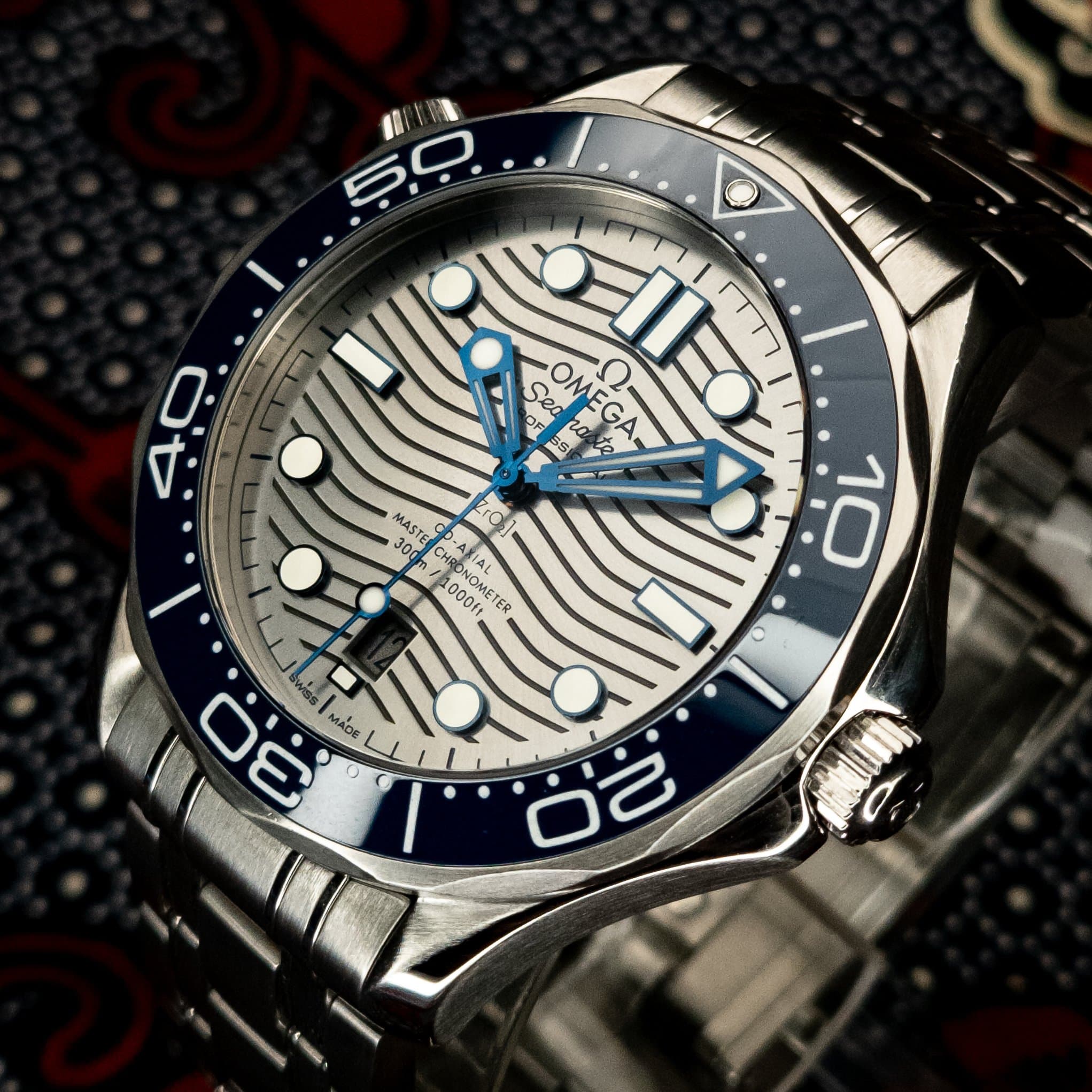 Omega SMP Gray Wave Steel 2023 (Ref. 210.30.42.20.06.001) — photo 4