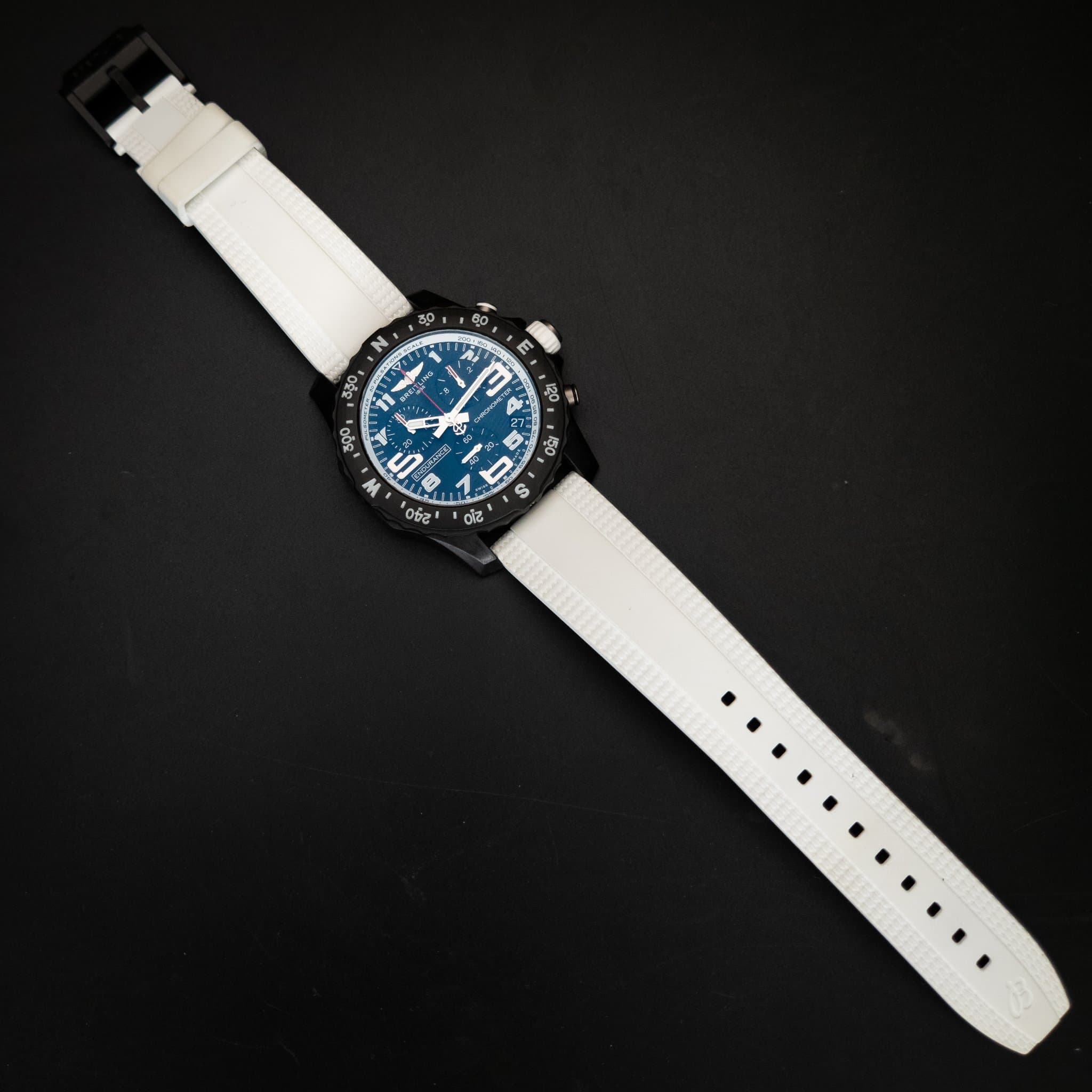 Breitling Endurance Pro 44 Wht - Blk (Ref. X82310A71B1S1) — photo 12