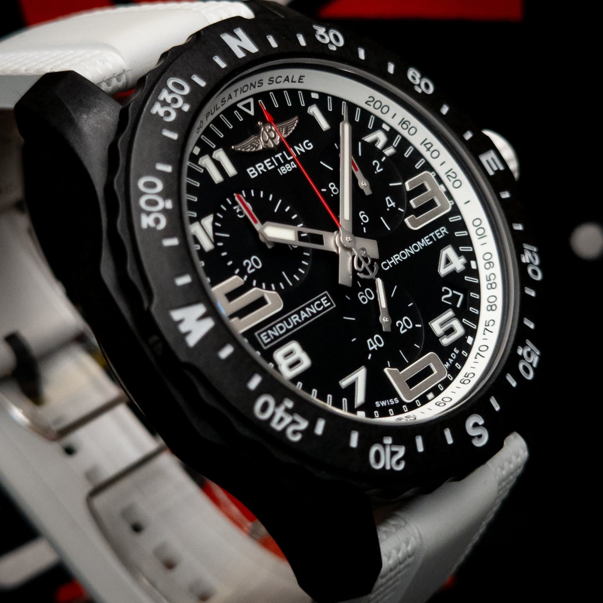 Breitling Endurance Pro 44 Wht - Blk (Ref. X82310A71B1S1) — photo 3