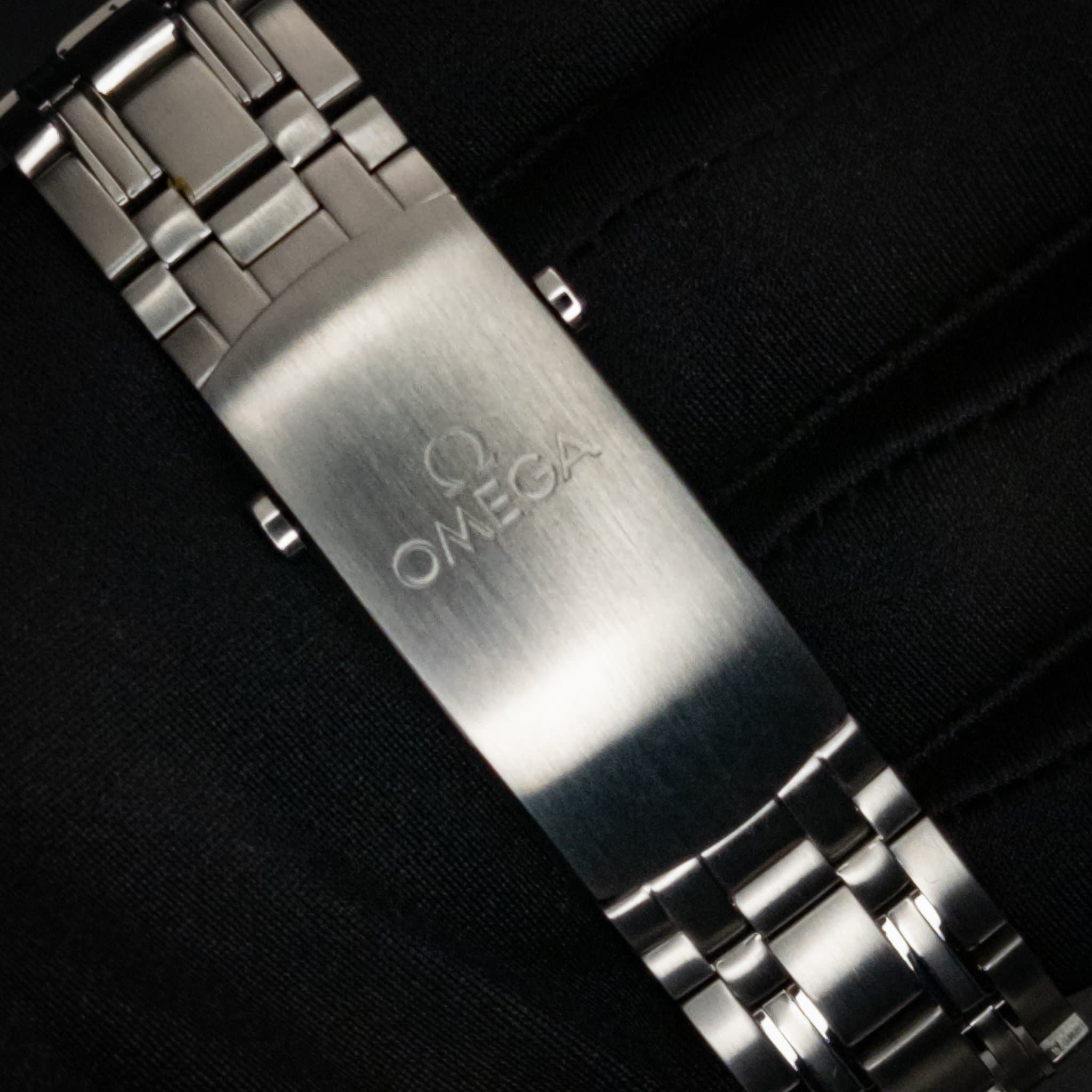 Omega SMP Blue Wave 2025 (Ref. 210.30.42.20.03.001) — photo 9