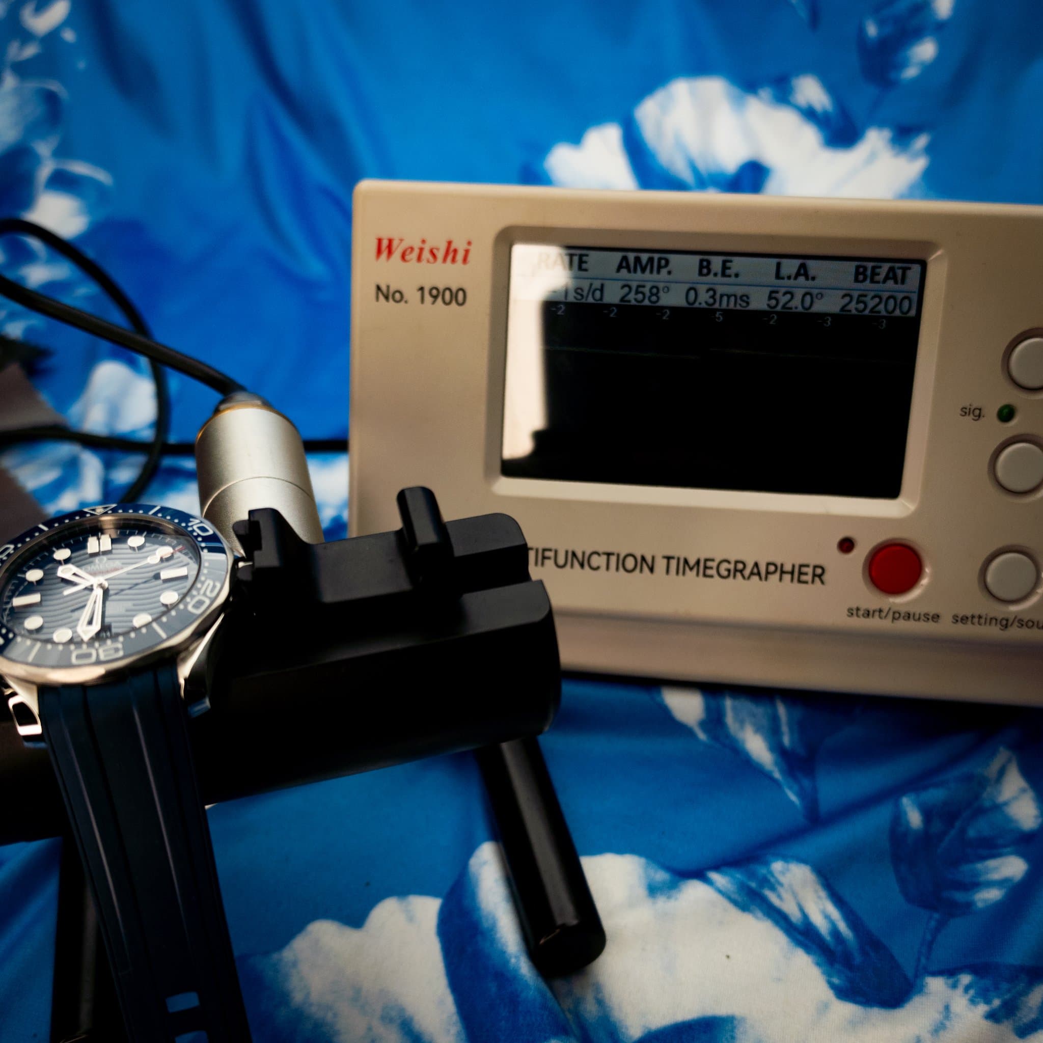 Omega SMP Blue Wave Rub (Ref. 210.32.42.20.03.001) — photo 11