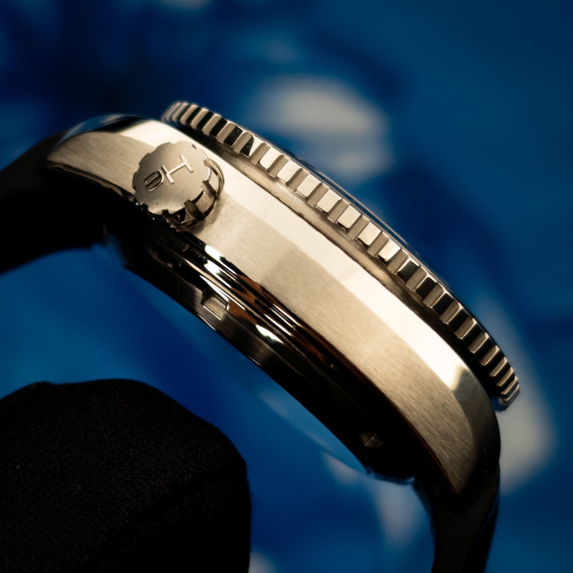 Omega SM PO 600M Black GMT (Ref. 232.32.44.22.01.001) — photo 8