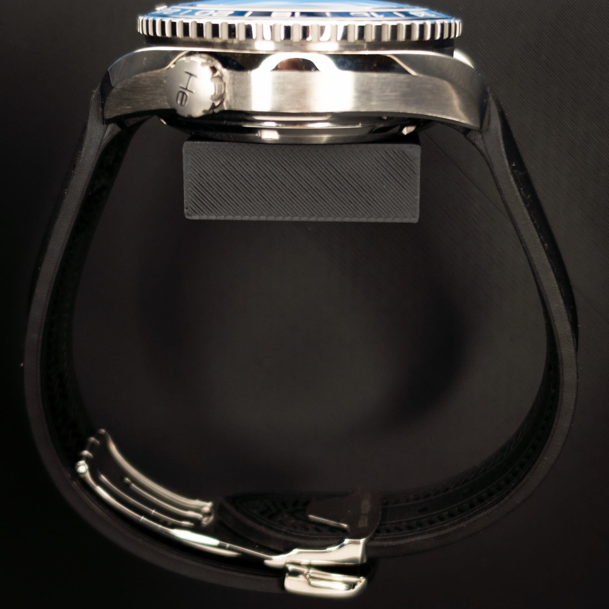 Omega SM PO 600M Black GMT (Ref. 232.32.44.22.01.001) — photo 13