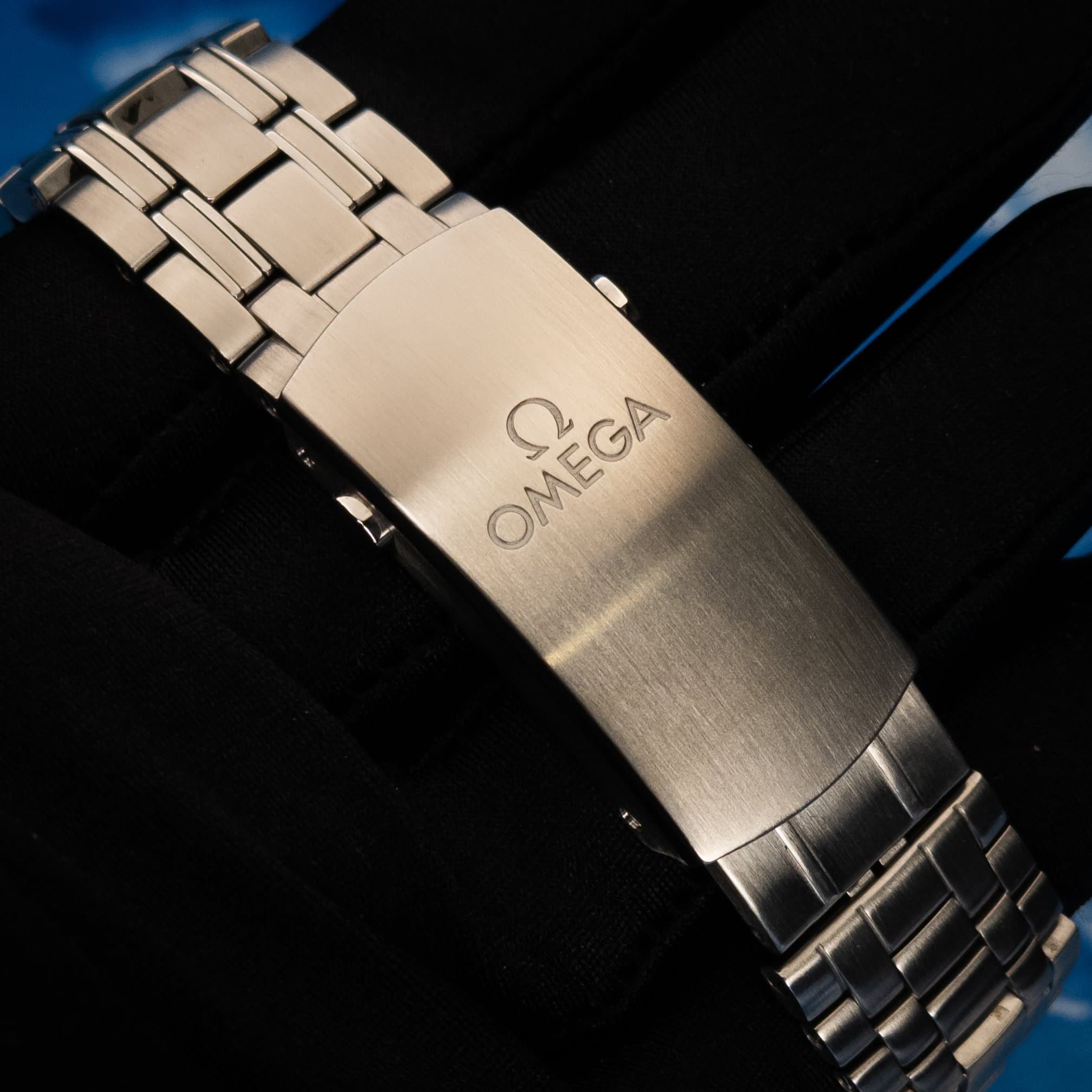Omega Seamaster Diver 300M 2025 (Ref. 210.30.42.20.03.001) — photo 9