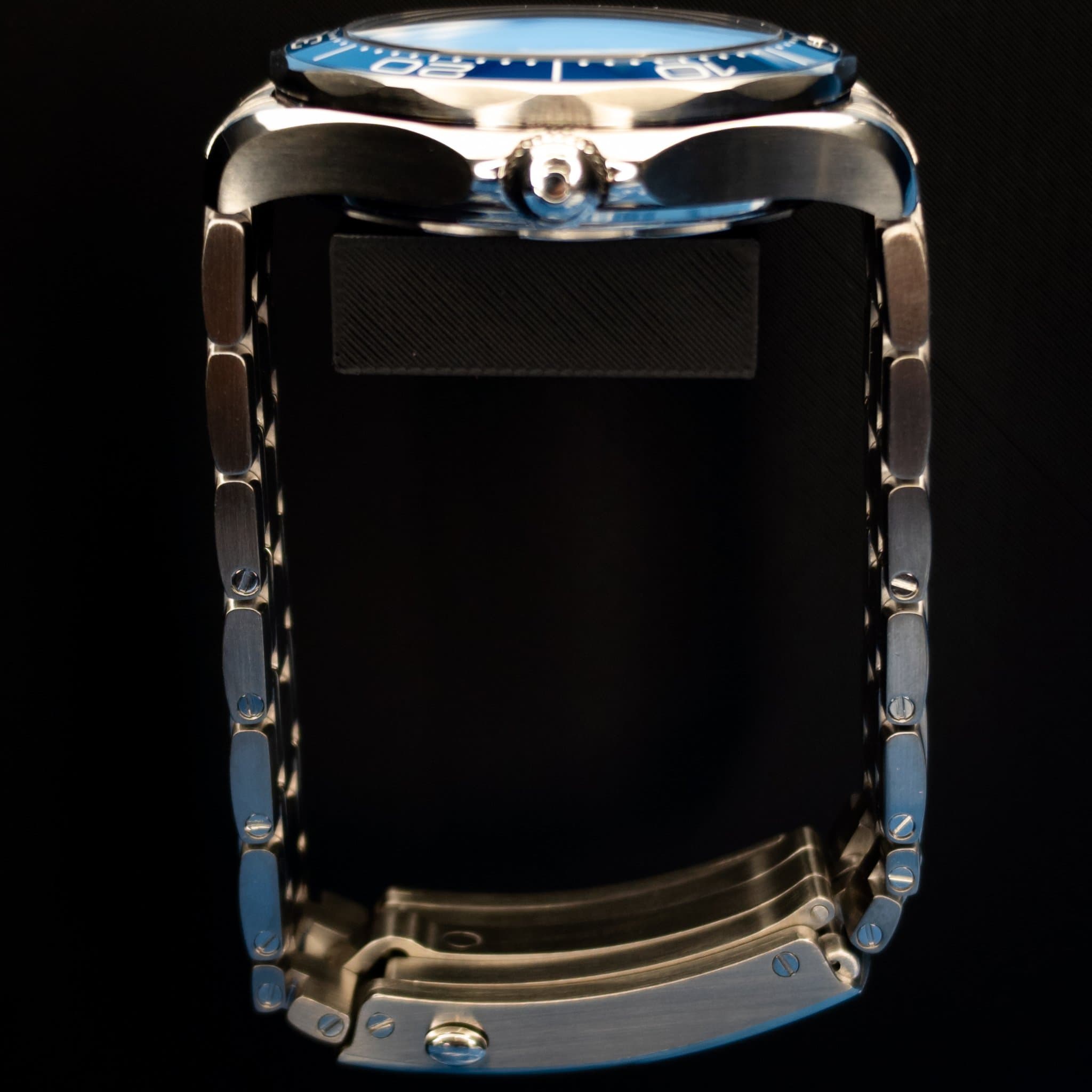Omega Seamaster Diver 300M 2025 (Ref. 210.30.42.20.03.001) — photo 14