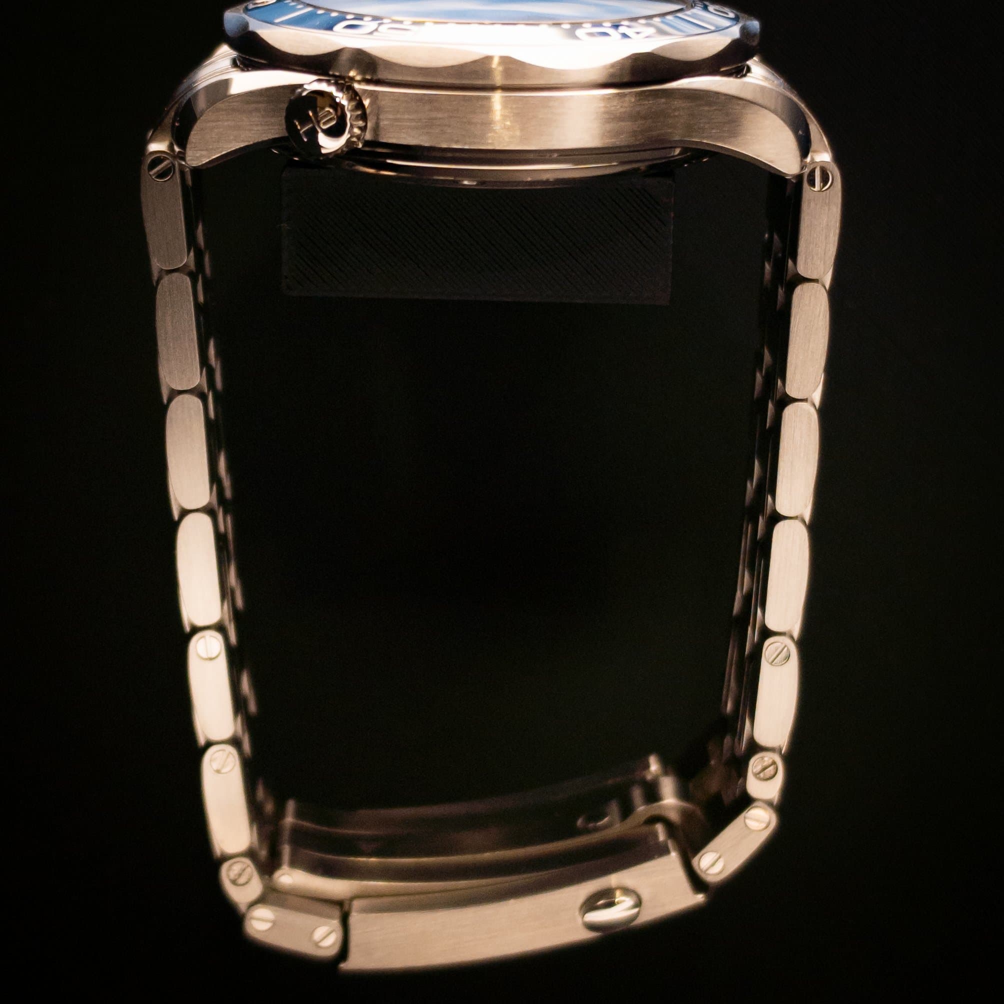 Omega Seamaster Diver 300M Blue No Wave (Ref. 212.30.41.20.03.001) — photo 15