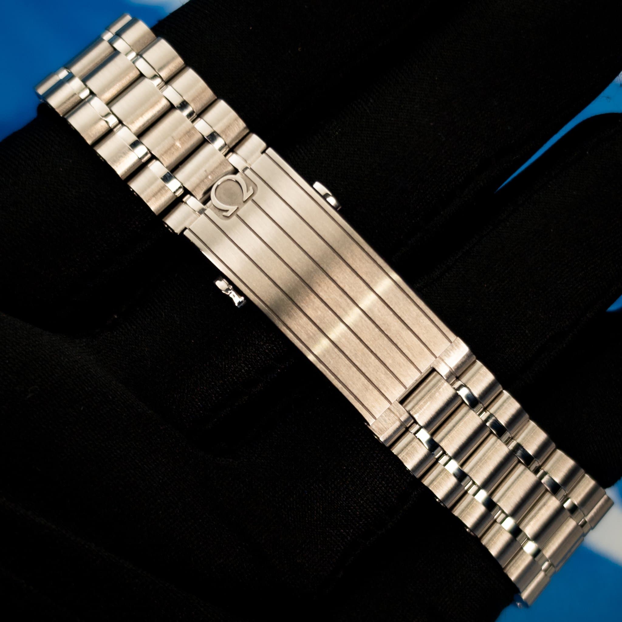 Omega Speedmaster Chronoscope "Snail Dial" (Ref. 329.30.43.51.02.002) — photo 12