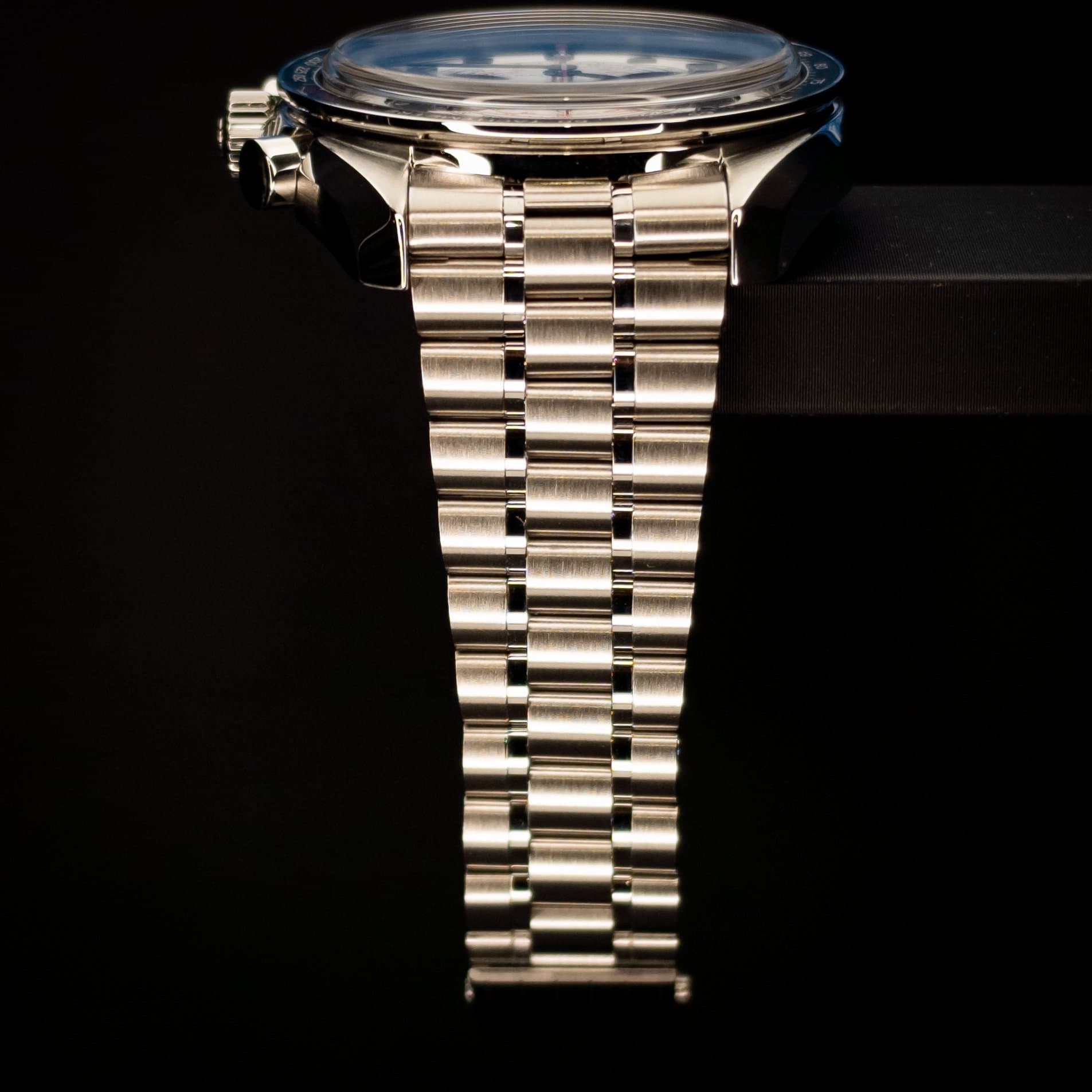 Omega Speedmaster Chronoscope "Snail Dial" (Ref. 329.30.43.51.02.002) — photo 12